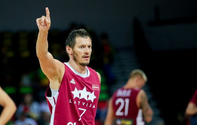 J.Blūmas keliauja į saulėtąją Ispaniją (Matas Baranauskas, Fotodiena.lt)