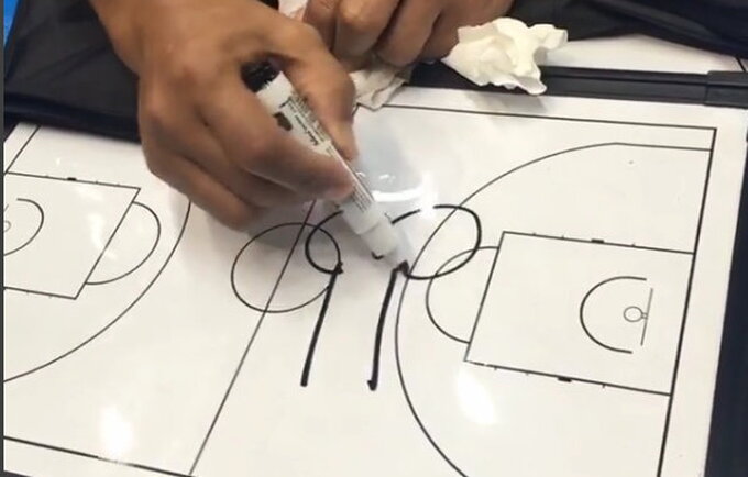 Filipinų rinktinėje geros nuotaikos netrūksta (Instagram nuotr.)