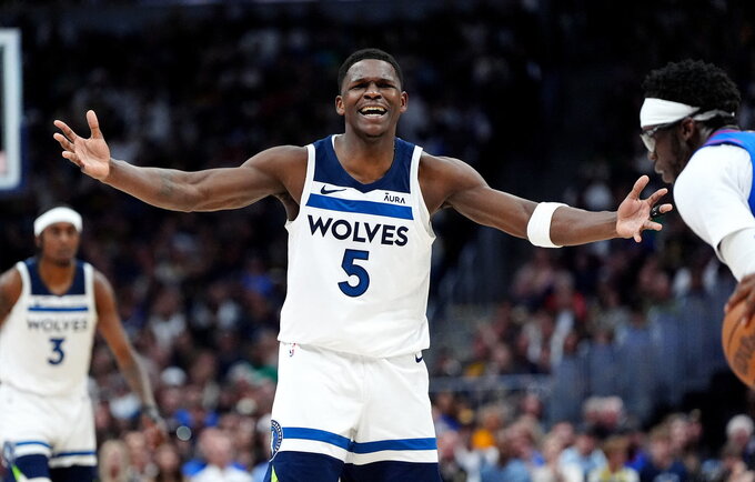 A.Edwardsas tempė į pergalę „Timberwolves“ (Scanpix nuotr.)