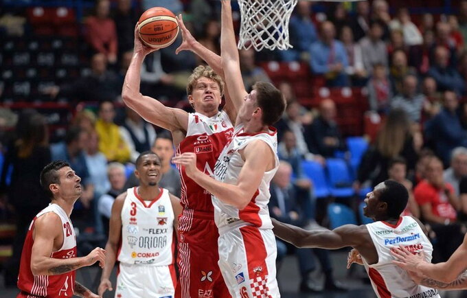 M.Kuzminskas pelnė 12 taškų