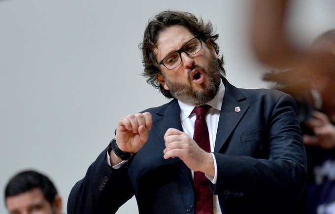 A.Trinchieri mačui leido vadovauti asistentui (Scanpix nuotr.)