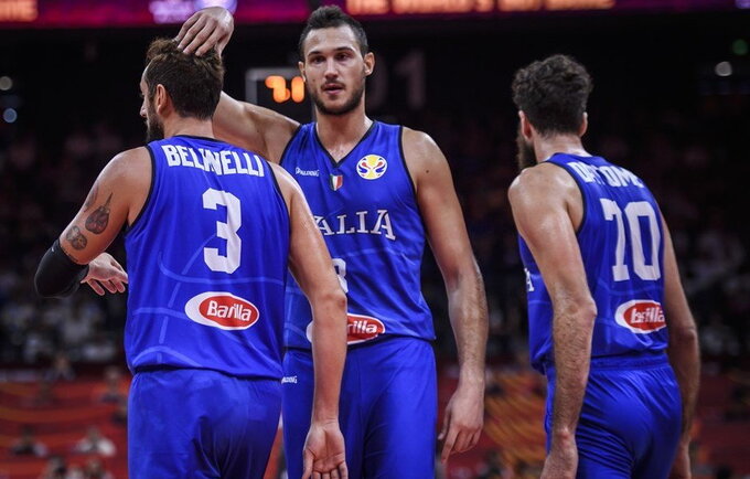 D.Gallinari daug vargo su oponentais neturėjo (FIBA nuotr.)
