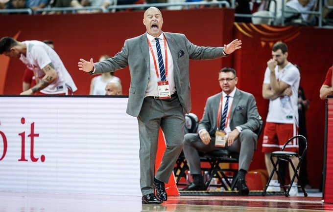 M.Tayloras dėkojo auklėtiniams (FIBA nuotr.)