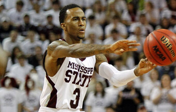 D.Bostas keliasi į Jutos klubą (hailstate.com nuotr.)