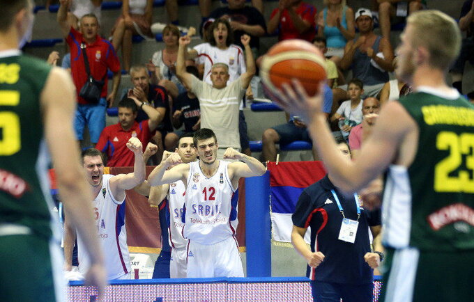 Serbai mūsiškiams nepaliko jokių šansų (FIBA Europe nuotr.)