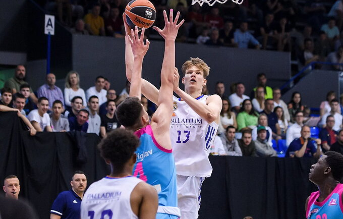 H.Veesaaras keliasi už Atlanto (Euroleague.net)