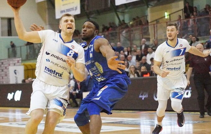 Abu lietuviai kartu pelnė 19 taškų