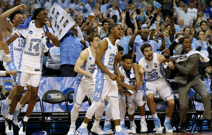 Šiaurės Karolinos universiteto „Tar Heels“ krepšininkų triumfas (Scanpix nuotr.)