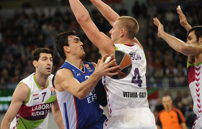 D.Šaričius vedė „Anadolu Efes“ į triumfą Turkijos taurės finale (Scanpix)