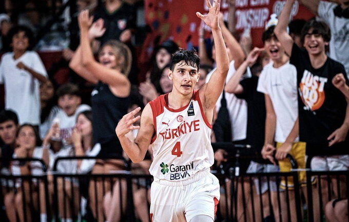 Tukrai užtikrintai žengė į ketvirtfinalį (FIBA Europe nuotr.)