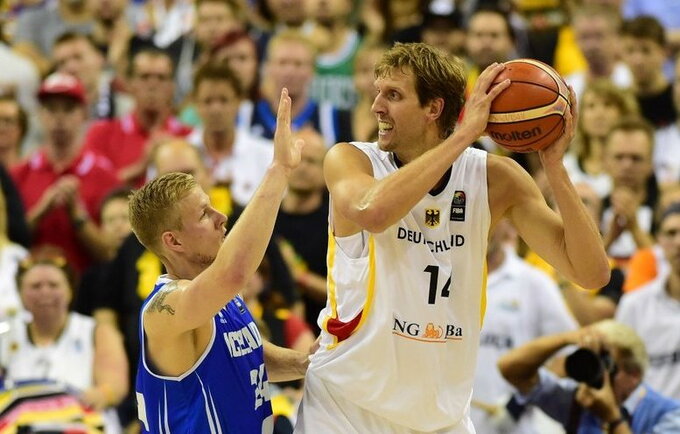 D.Nowitzki pelnė 15 taškų (Scanpix nuotr.)