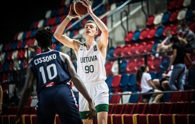 T.Baltrušaitis žais „Atlete“ (FIBA nuotr.)