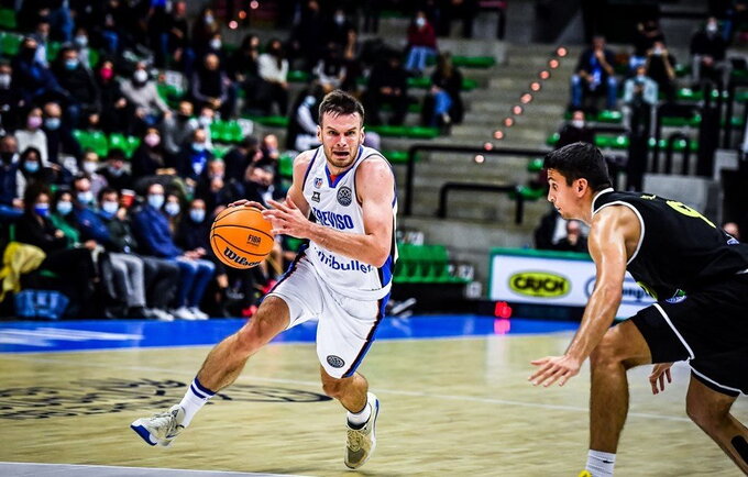 T.Dimša pelnė 6 taškus (FIBA Europe nuotr.)