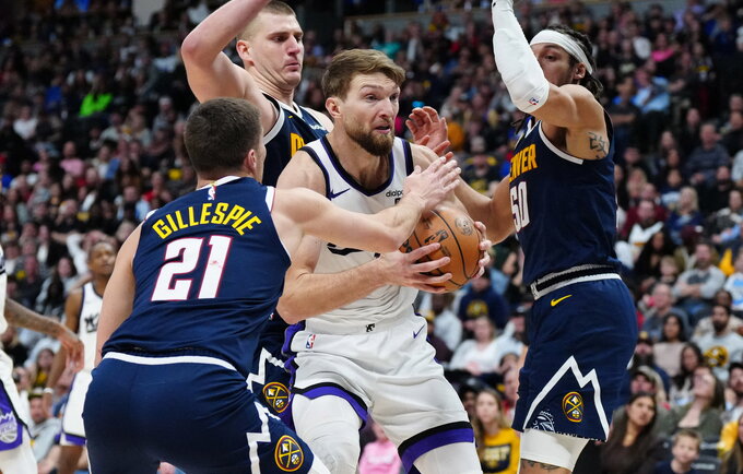 D.Sabonis parklupdė čempionus (Scanpix nuotr.)