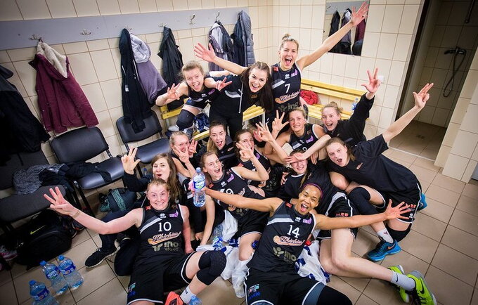 „Kibirkšties“ ekipa triumfavo Utenoje (Foto: Augustas Didžgalvis)