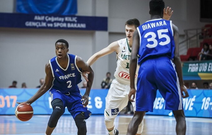 Talentingasis F.Ntilikina suaugusiųjų krepšinyje stebuklų dar nedemonstruoja (FIBA Europe nuotr.)
