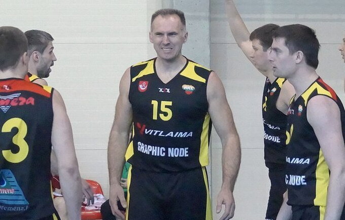 R.Matulis tęs karjerą Ignalinos ekipoje