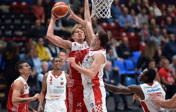 M.Kuzminskas blokavo daugiau metimų nei pelnė taškų