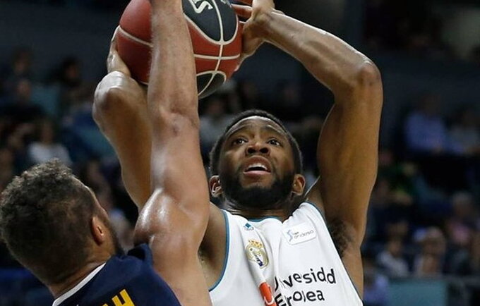 Ch.Randle'as mėgins įsitvirtinti „Knicks“