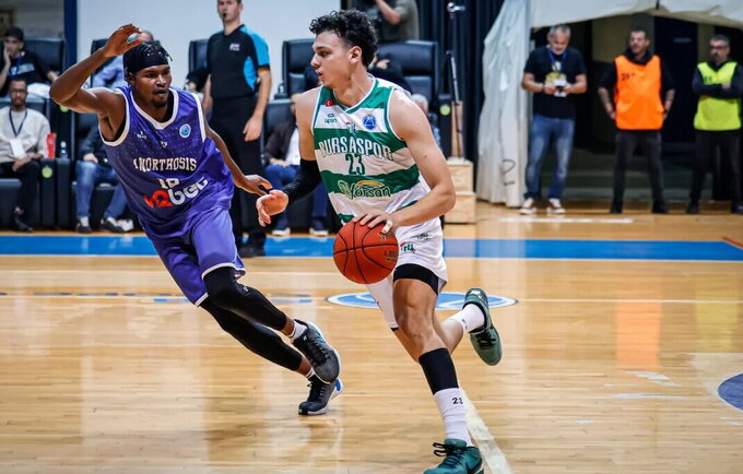 D.Mutafas keliasi į Eurolygos klubą (FIBA nuotr.)