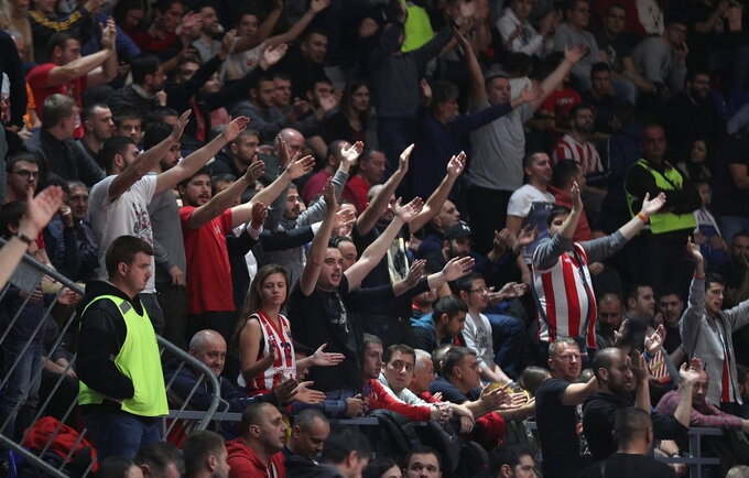 „Crvena Zvezda“ sirgaliai klubui vėl pridarė bėdų