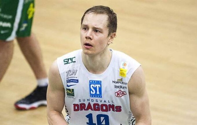 Islandai šventė pergalę