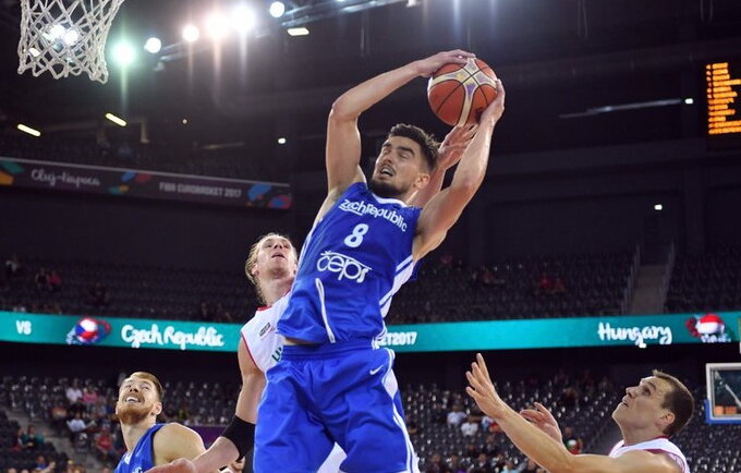 T.Satoransky rungtyniavo vos 11 minučių (Scanpix nuotr.)