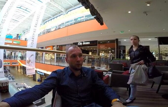 J.Vainauskas atsakė į sirgalių klausimus (Youtube.com nuotr.)