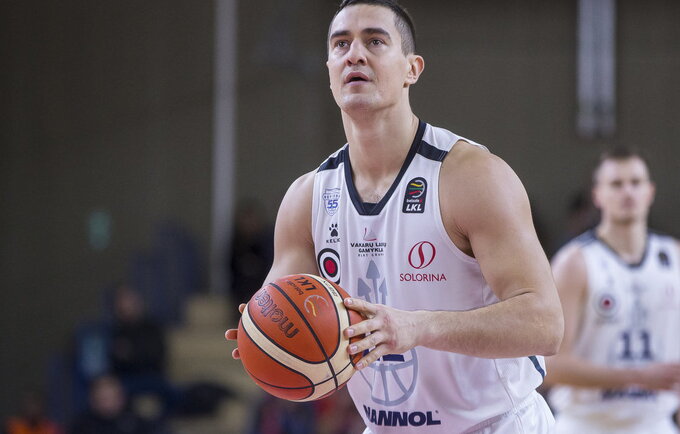 S.Galdikas ruošiasi žaisti 3x3 komandoje (BNS nuotr.)