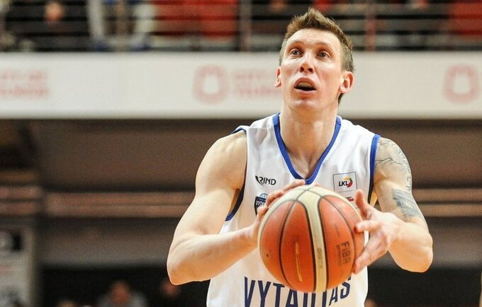 D.Šalenga žaidė rankinį (Fotodiena.lt)