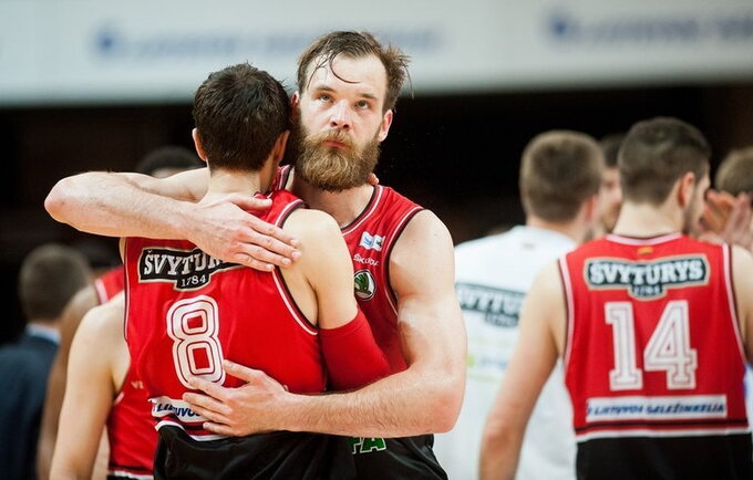 „Lietuvos rytas“ žūtbūt bando pratęsti sutartį su A.Kavaliausku (Fotodiena.lt)