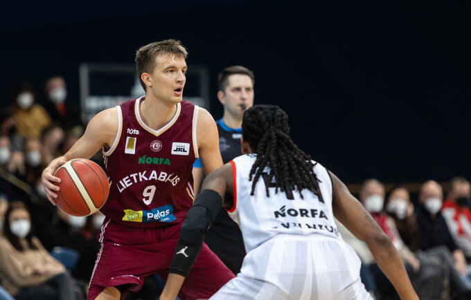 K.Giedraitis keliasi į Prienus (BNS nuotr.)