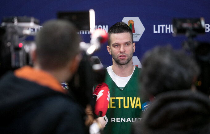M.Kalnietis džiaugėsi galimybe sugrįžti į Lietuvą (BNS nuotr.)