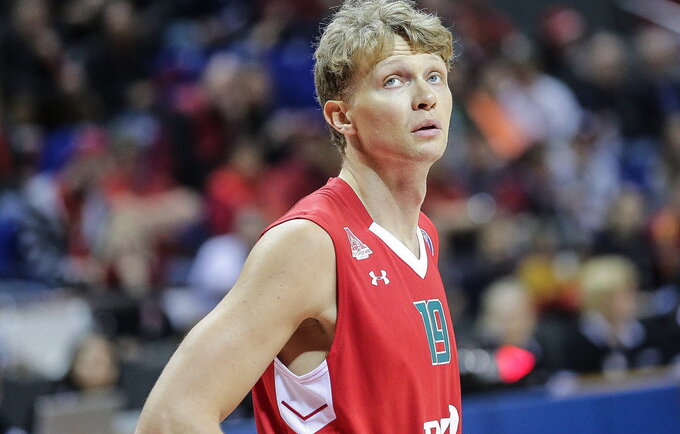 M.Kuzminskas pratęsė galingų mačų seriją