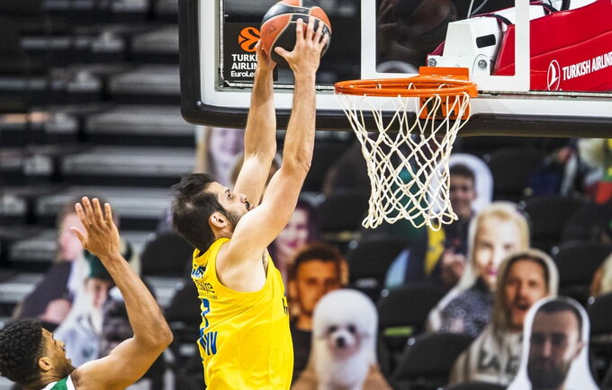O.Casspi ėmėsi lyderio vaidmens (BNS nuotr.)