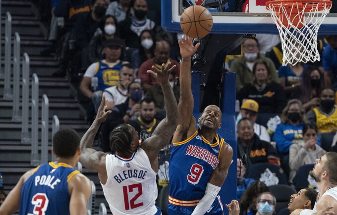 A.Iguodala kabina sportbačius ant vinies (Scanpix nuotr.)