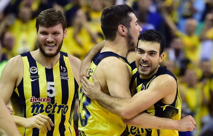 „Fenerbahce“ žengė į finalą (Scanpix)