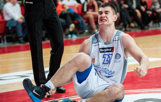 S.Galdikas patyrė kojos traumą (Fotodiena.lt)