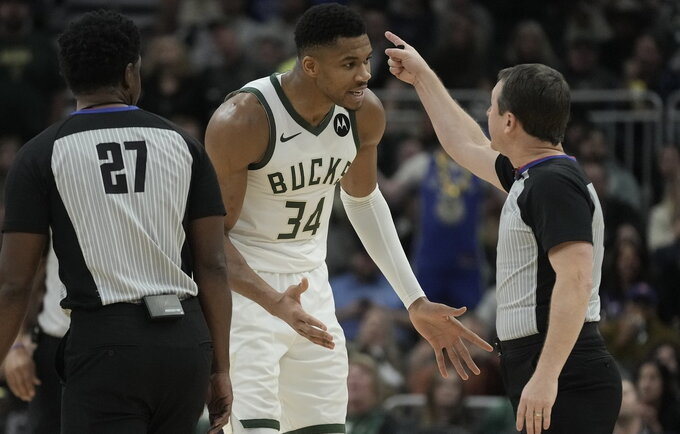 G.Antetokounmpo nebaigė mačo (Scanpix nuotr.)