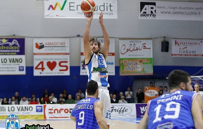 S.Jasaitis įmetė 16 taškų