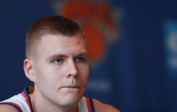 K.Porzingis dar bent porą metų žais Niujorke (Scanpix nuotr.)